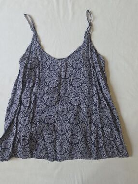 Old Navy Navy Blue Printed Cami – Adjustable Straps & Open Back